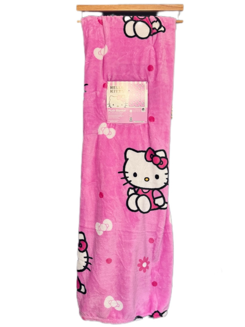 Hello Kitty Plush Blanket – Super Soft Pink Throw 💕🎀
